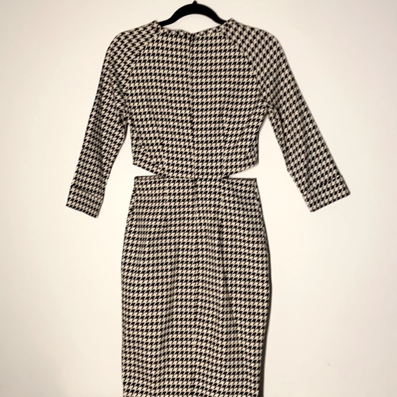 NWOT Off Runway Houndstooth Dress, Small - Picture 4 of 6